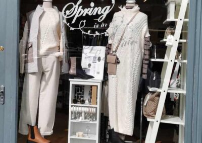 Spring is in the air - shop window graphic sticker